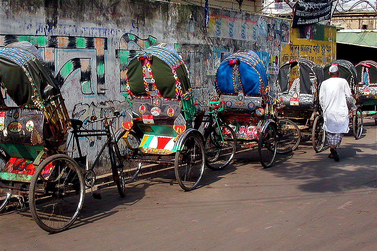 bangladesh/rickshaws_writing
