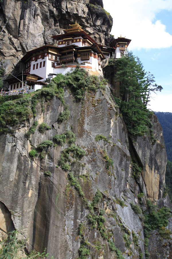 bhutan/tigers_nest_cliff