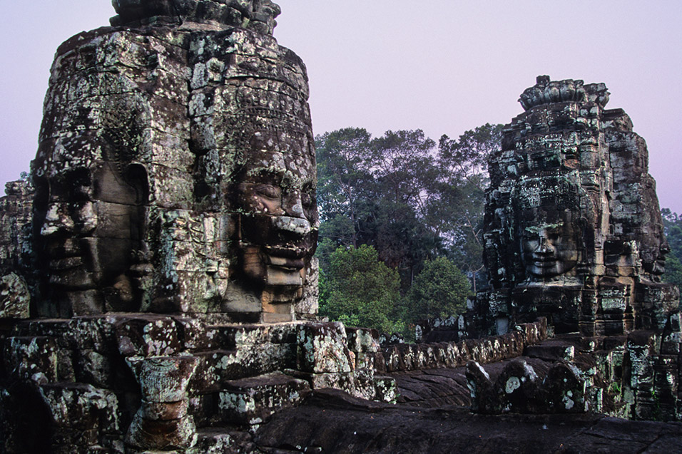 cambodia/angkor_bayon_sunrise