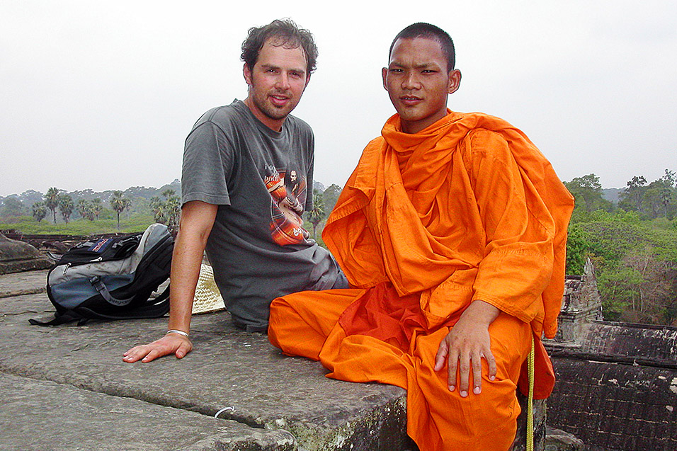 cambodia/angkor_monk_brian