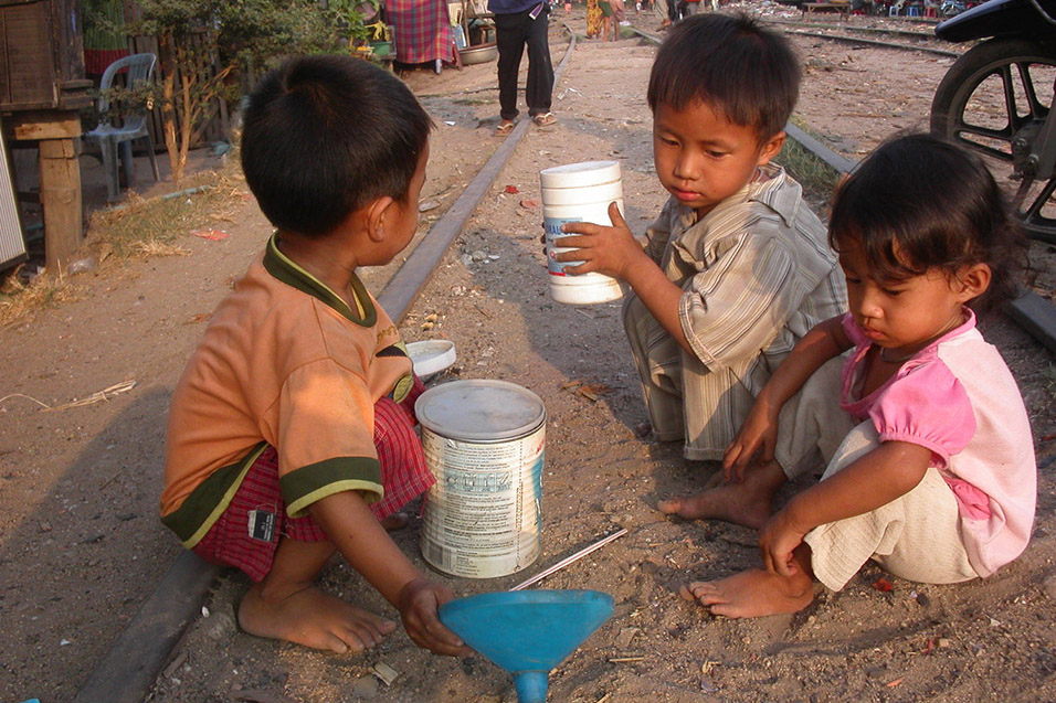 cambodia/phnom_penh_kids