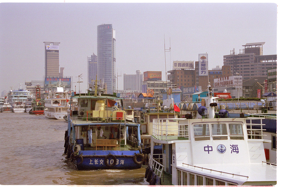 china/2001/shanghai_boat_tour