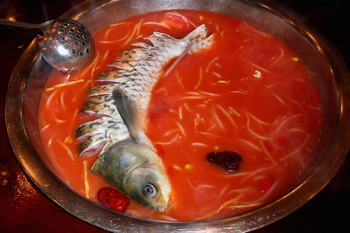 china/2004/beijing_fish_hotpot