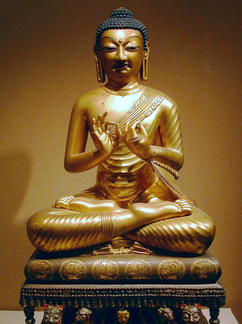 china/2004/lama_temple_buddha_museum