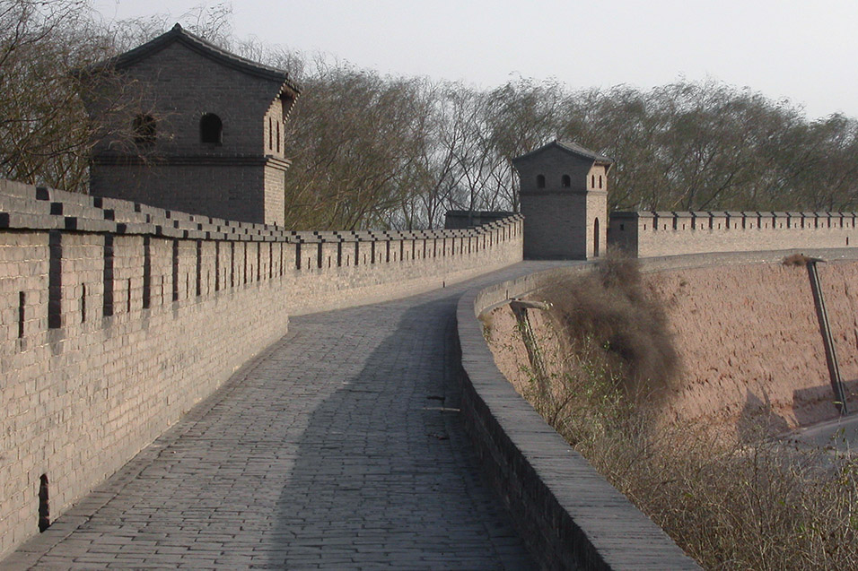 china/2004/pingyao_walls_towers