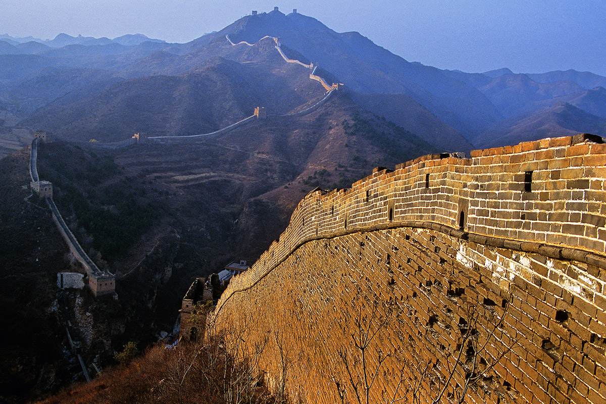 china/2004/simatai_endless_wall