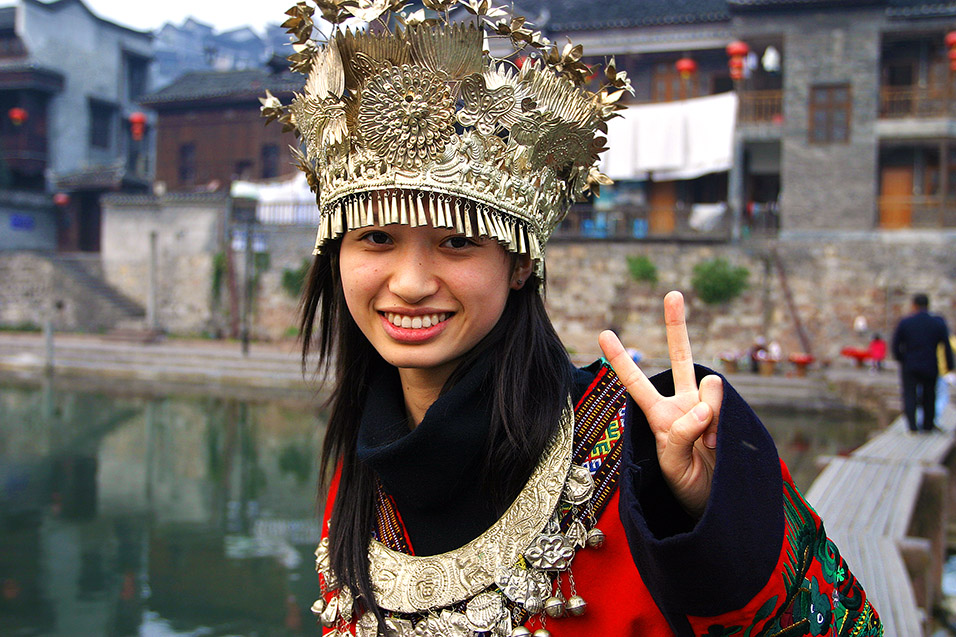 china/2007/fenghuang_miaow_dress_up