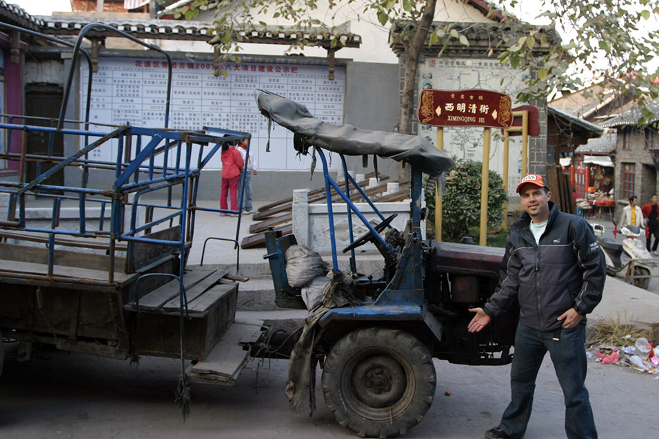 china/2007/qingyan_brian_tractor