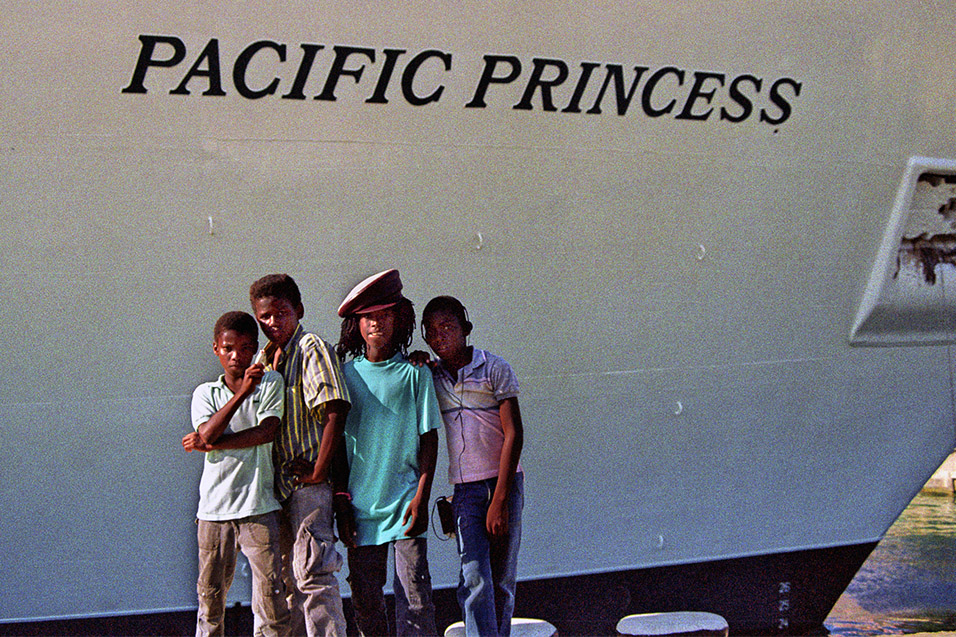cruise_ships/rastas_pacific_princess