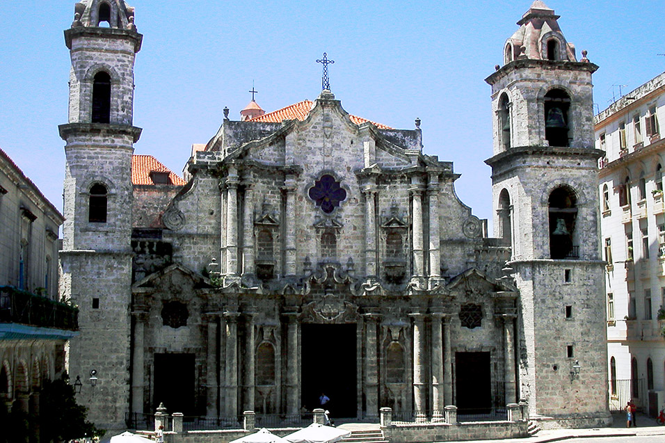 Catedral de San Cristobal de La Habana on the Plaza de la Catedral 