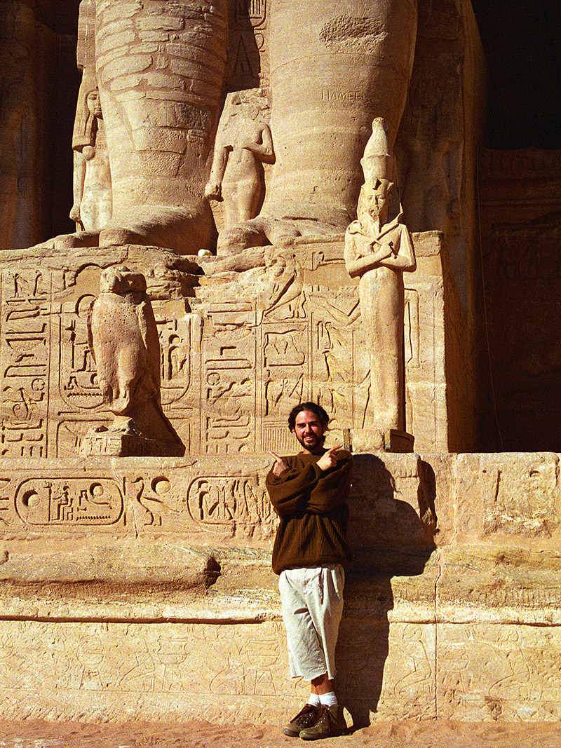 egypt/1996/abu_brian_pose