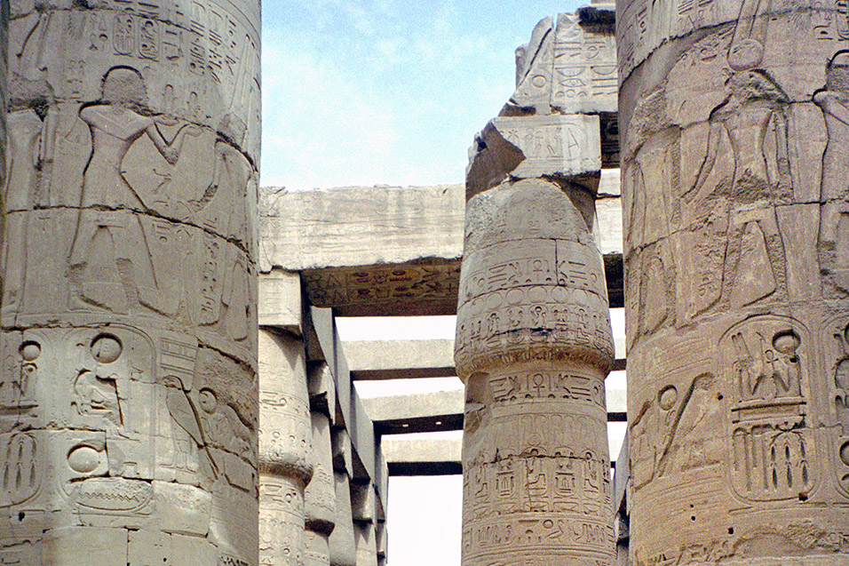 egypt/1998/luxor_columns_close
