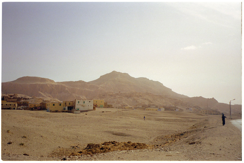 egypt/1998/luxor_village_2