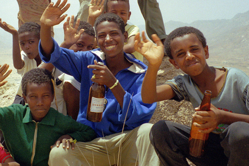 eritrea/karen_hike_kids_dongola