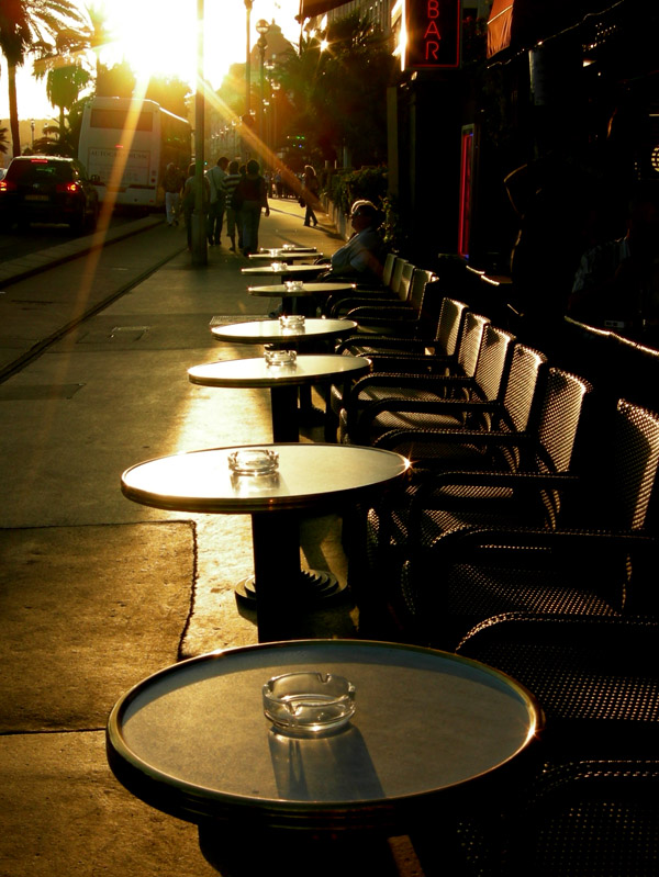 france/nice_cafe_tables_sunset