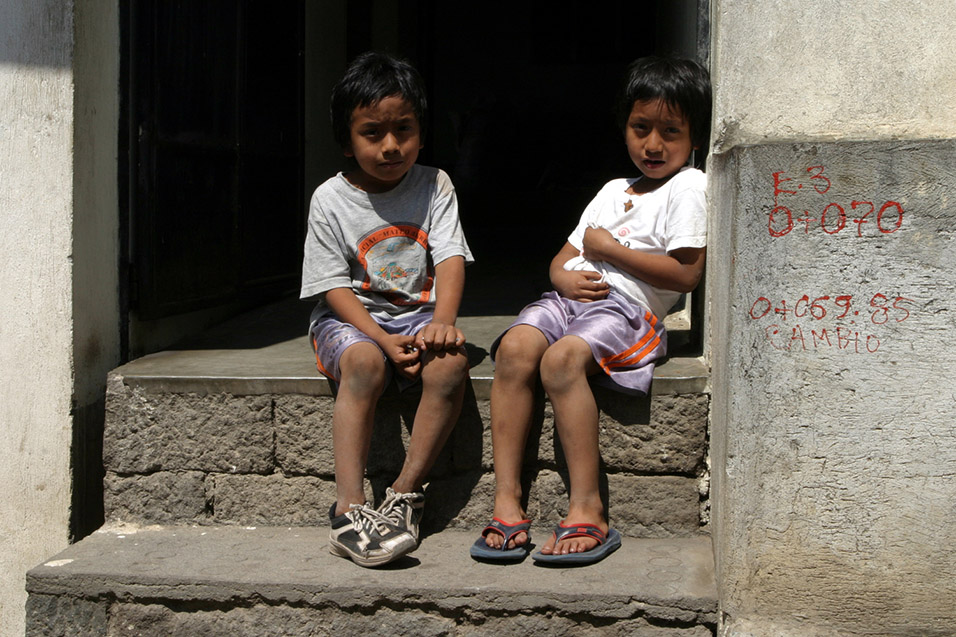 guatemala/santiago_kids