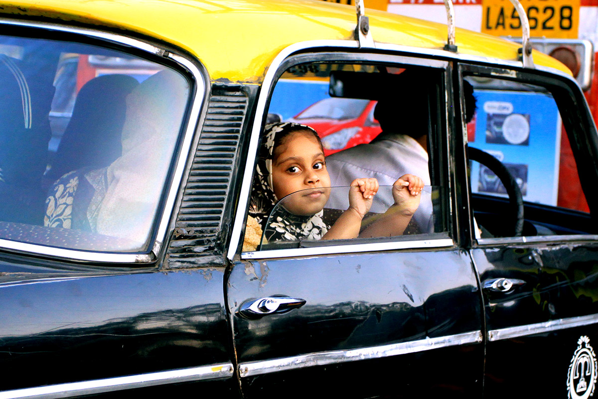 india/2012/bombay_girl_taxi