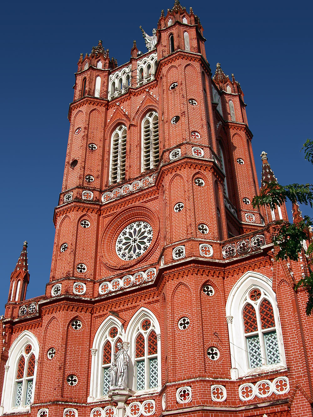 india/trivandrum_church_brick_steeple