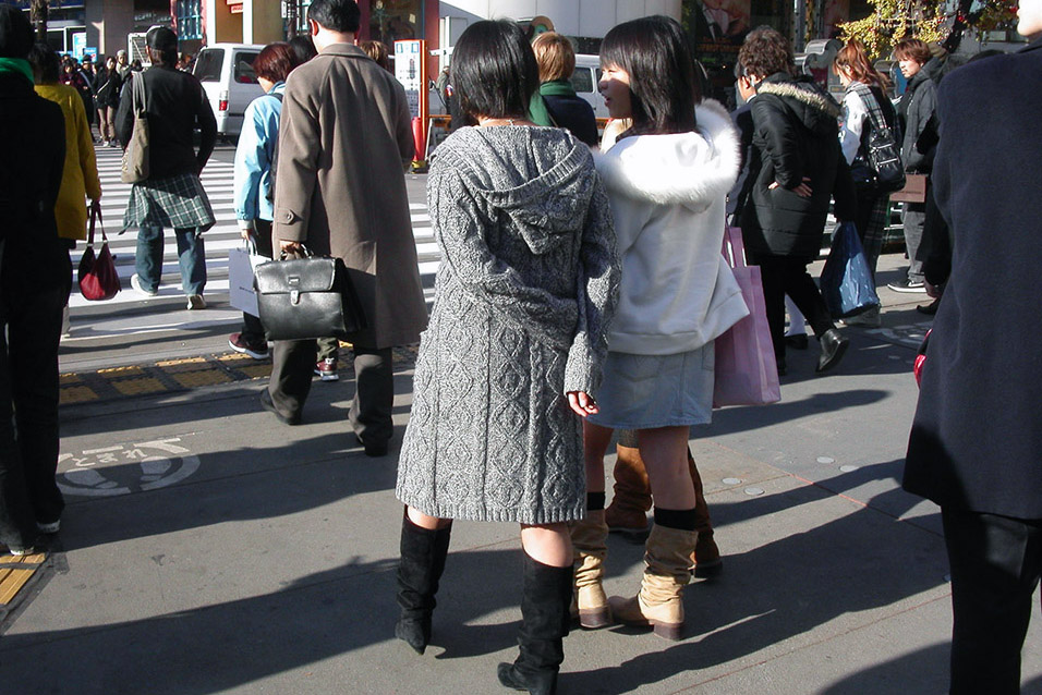 japan/2003/tokyo_girls_mini_skirt