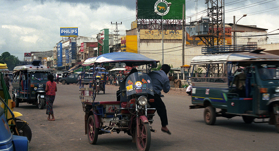 laos/vientiane_street_life