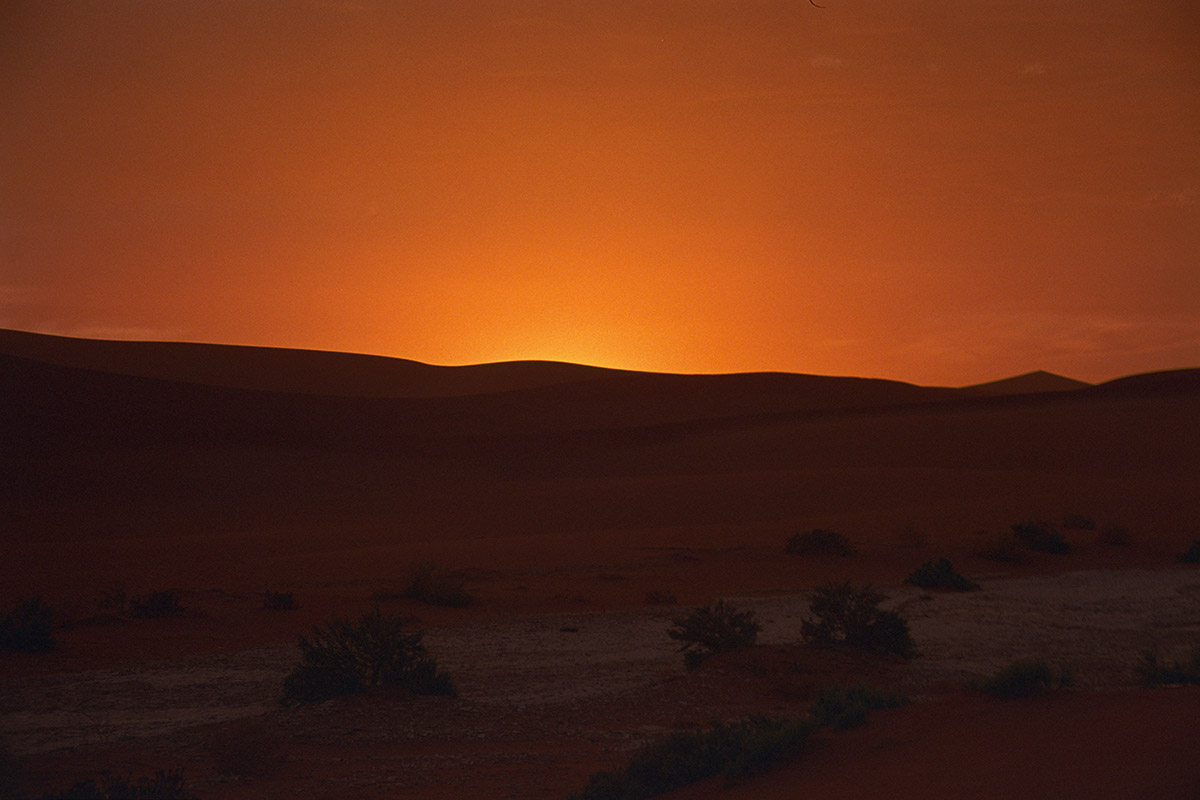 namibia/deadvlei_sunset