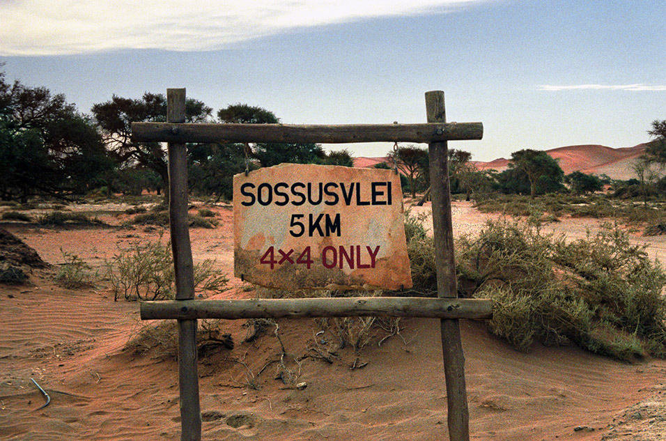 namibia/sossusvlei_sign