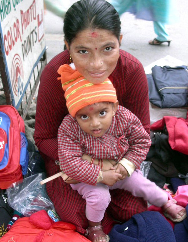 nepal/pokara_woman_child