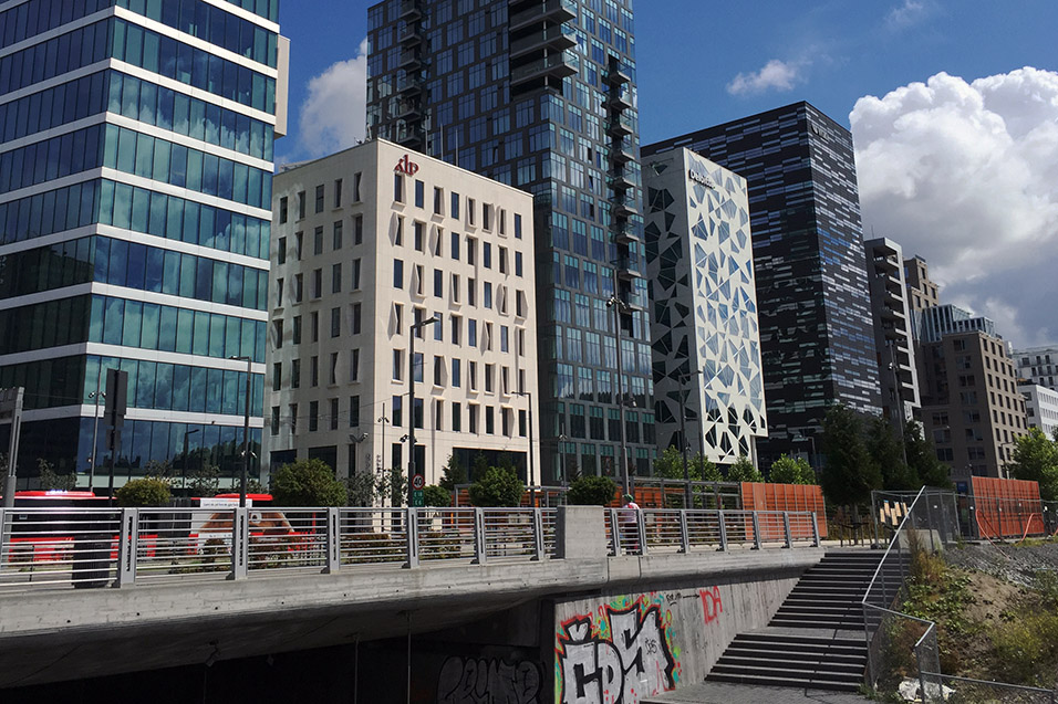 norway/oslo_business_district