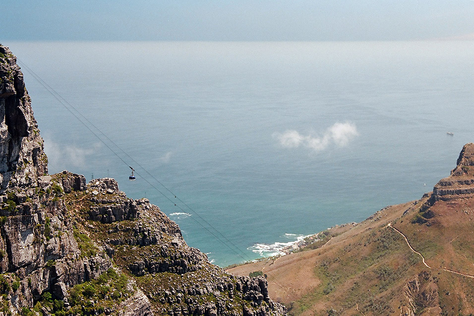 south_africa/cape_town_table_mtn_gondola