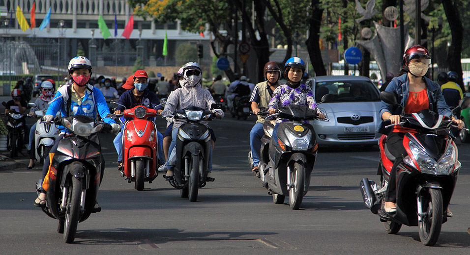 vietnam/2014/saigon_bikers