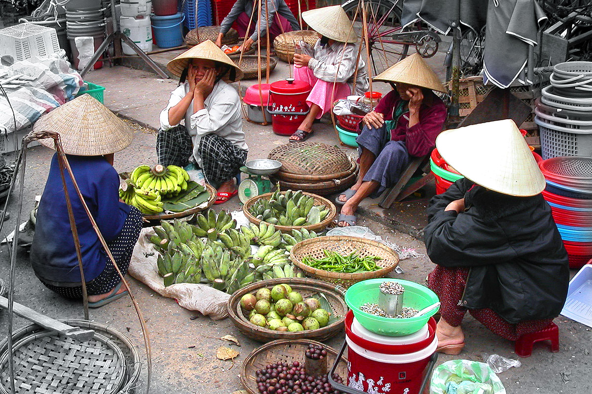 vietnam/hoi_an_market