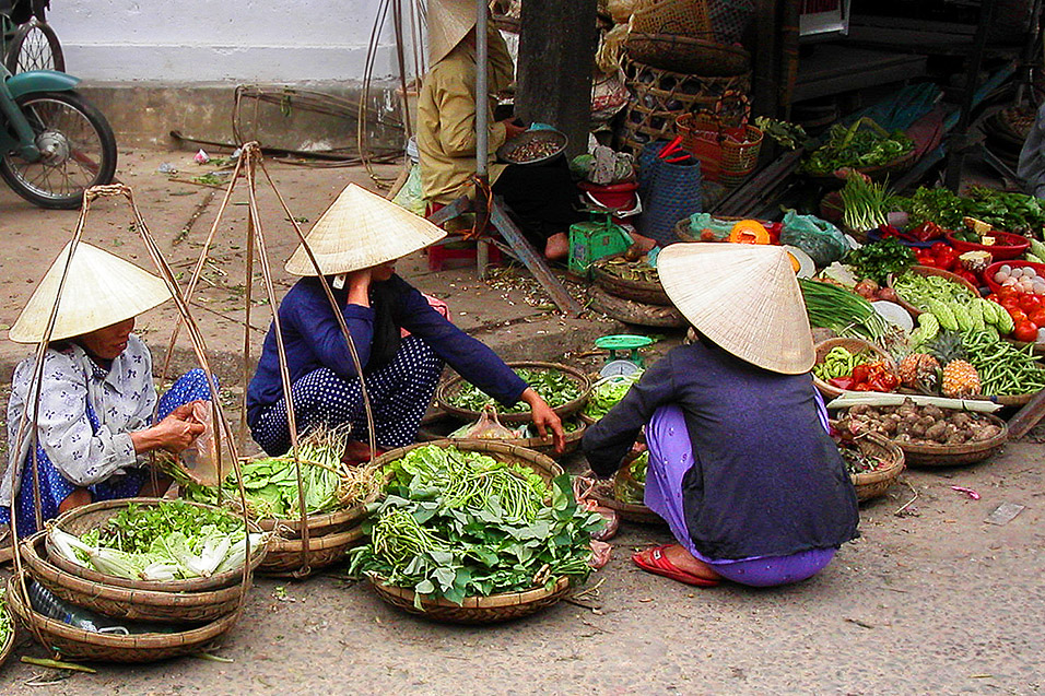 vietnam/hoi_an_veggie_market